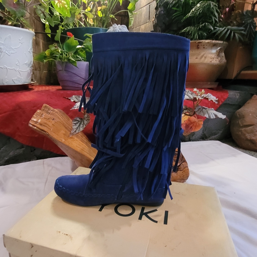 Yoki boots with fringe, mid calf, size 11